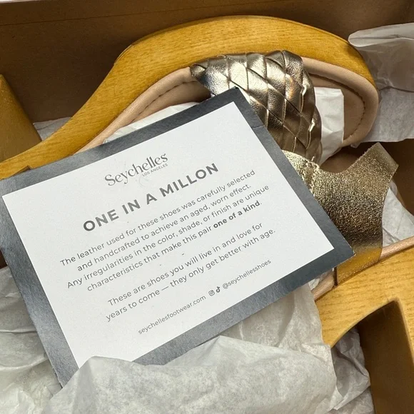 Seychelles Timber Gold Metallic Platform Wood Chunky Block Heel Sandal NEW - Picture 10 of 11